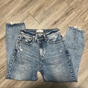 Abercrombie Mom jeans